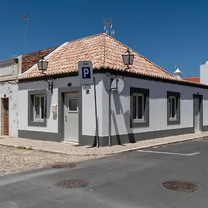 casa-carolina-vila-real-de-santo-antonio.hotelaalgarve.com/